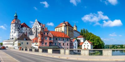Das Schloss Neuburg an der Donau ist ein Renaissance-Schloss